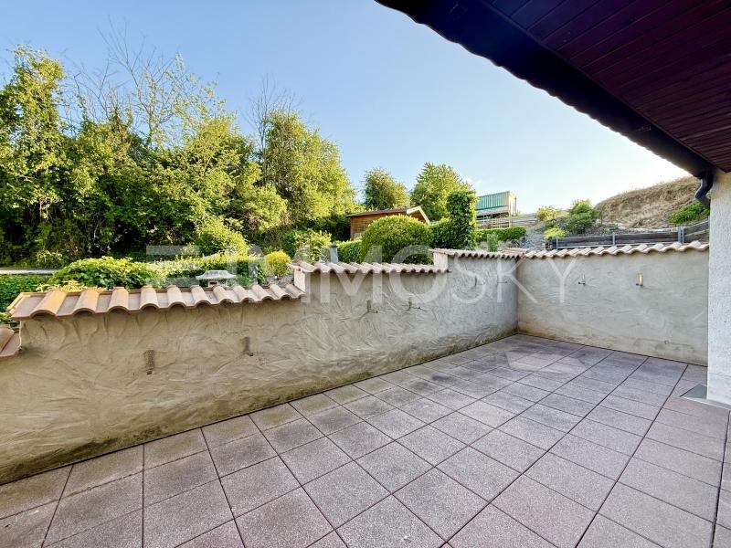 Sonnige Terrasse mit Ausblick - 