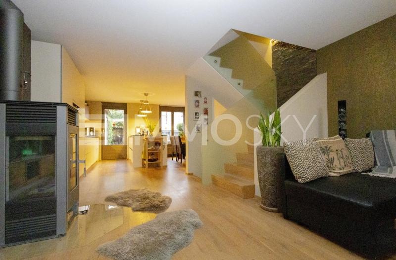 Traumhafter Wohnbereich mit Schwedenofen - 6.5 stanze Casa a schiera angolo a Berg TG