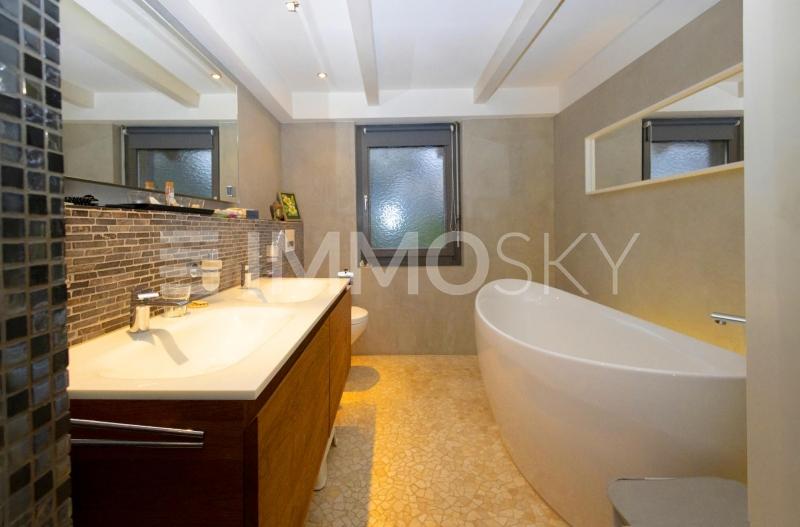 Topmodernes Badezimmer - 6.5 Zimmer Reiheneckhaus in Berg TG