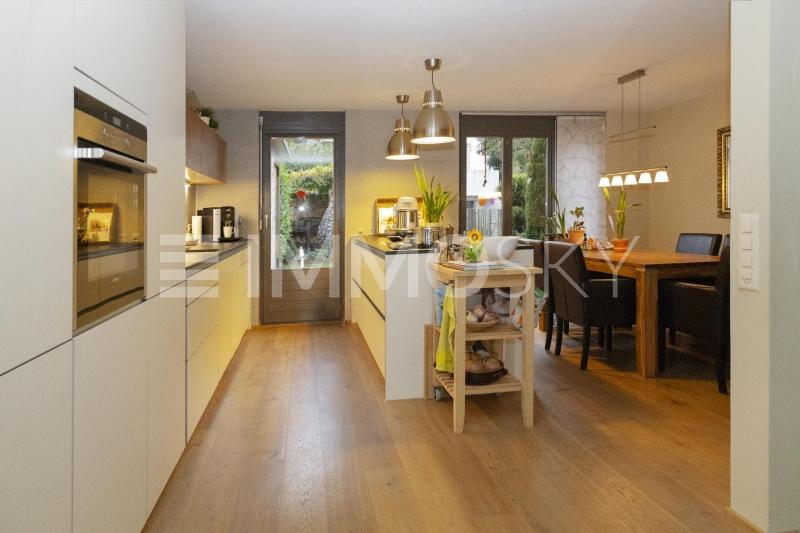 Küche offen zum Essbereich - 6.5 stanze Casa a schiera angolo a Berg TG