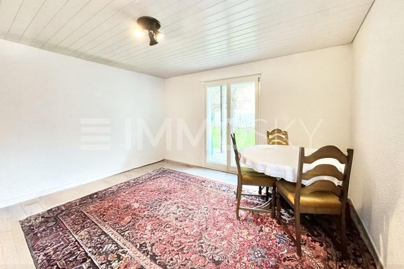 Chambre avec accès jardin - 5.5 pièces Villa a Moutier