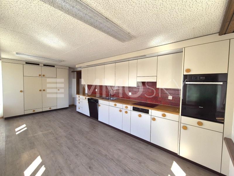 Clever aufgeteilte Küche mit viel Stauraum - 3.5 pièces Appartement a Berneck