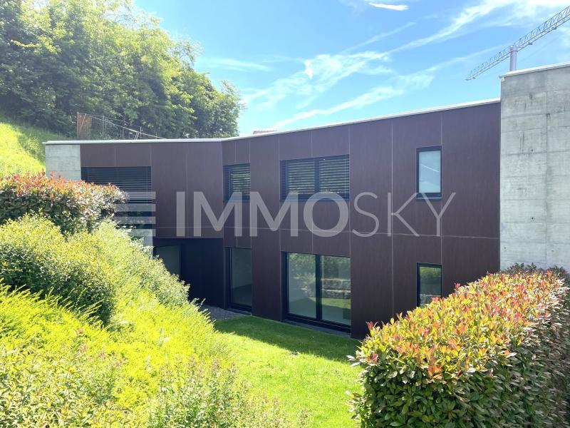 Giardino con privacy garantita - 3.5 Zimmer Gartenwohnung in Davesco Soragno