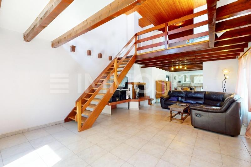 Séjour spacieux - 5.5 pièces Maison a Vallon
