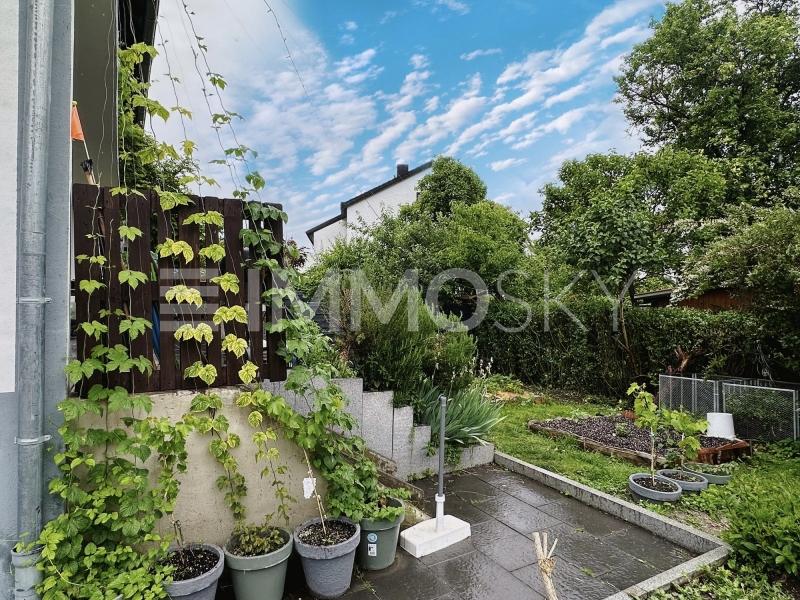 Sonniger Garten mit Südost-Ausrichtung - 