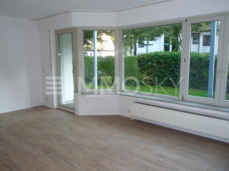 Geräumiges Wohnzimmer - 