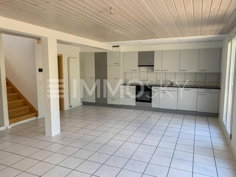 Wohnen und Essen, offene Raumgestaltung - 4.5 Zimmer Haus in Niederbipp