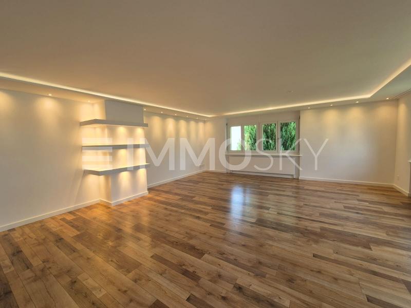 Wohnzimmer mit Möglichkeit für Cheminée - 4.5 Zimmer Wohnung in Niederteufen