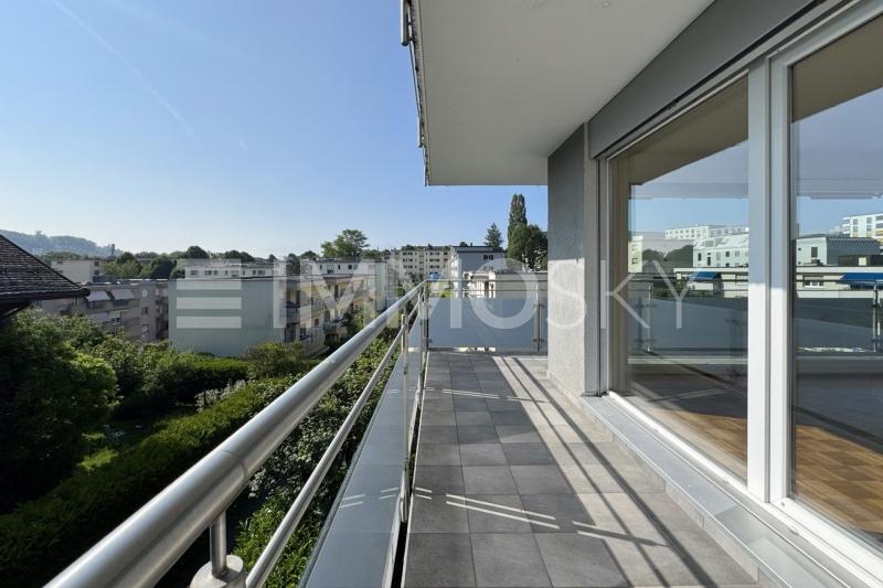 Superbe balcon de 20 m2  - 4.5 Zimmer Etagenwohnung in Lausanne