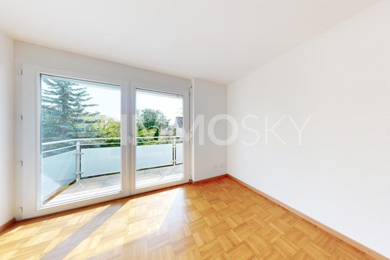 Chambre avec accès au balcon - 4.5 Zimmer Etagenwohnung in Lausanne
