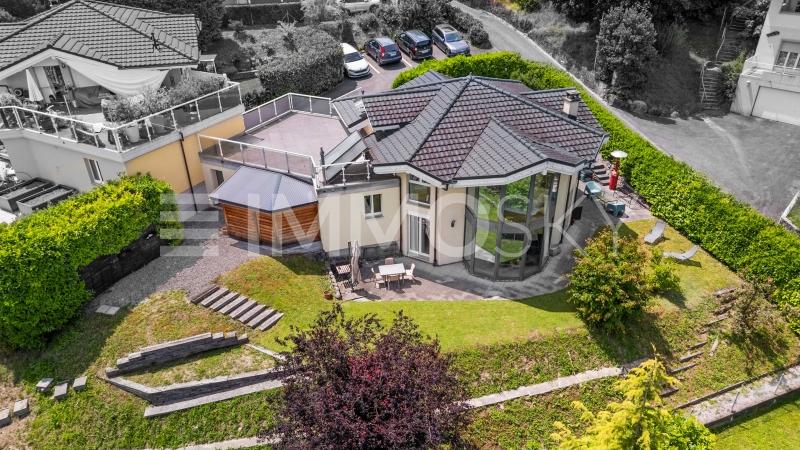 Magnifique propriété avec un bel extérieur aménagé - 6.5 pièces Maison jumelle a Monthey