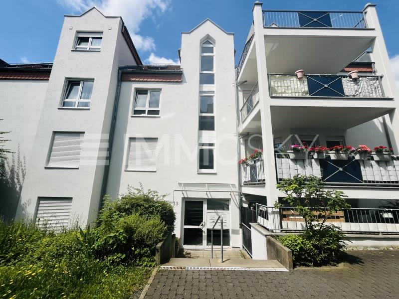Modernes Mehrparteienhaus - 