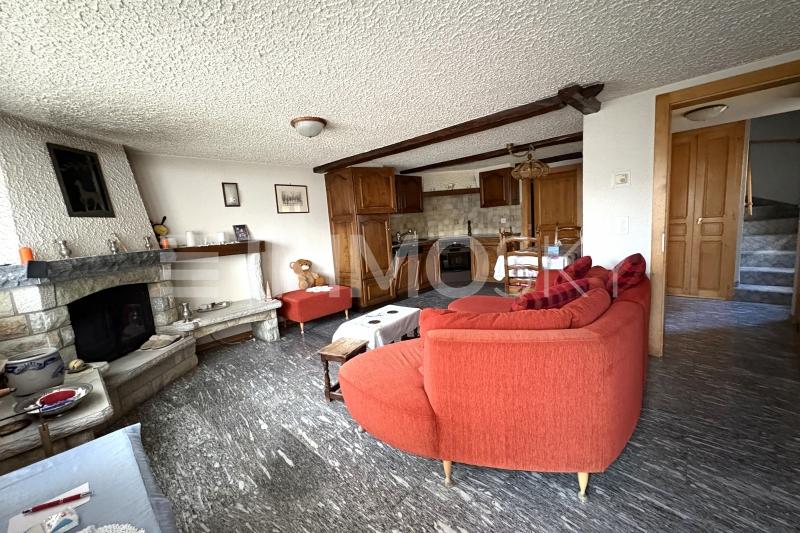 Espace de vie chaleureux - 5.5 pièces Chalet a Ovronnaz