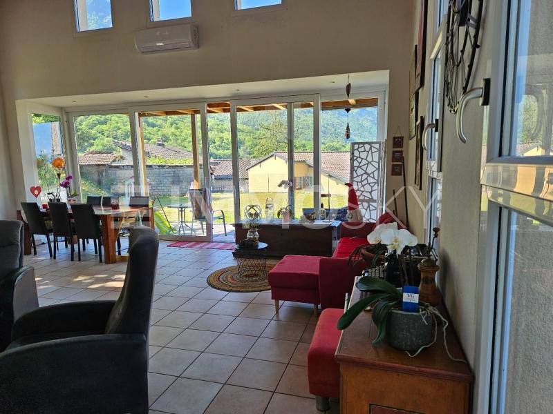 Ampia sala - 6.5 pièces Maison individuelle a Giubiasco