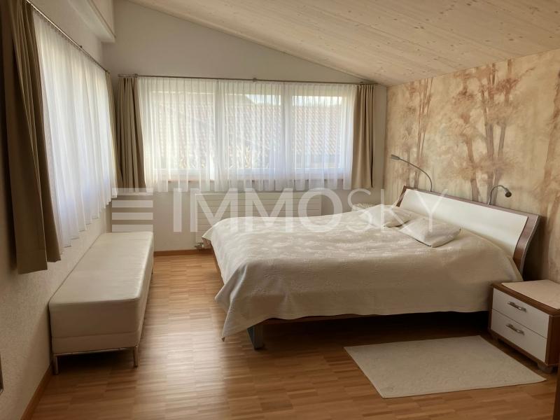 Grosses Elternschlafzimmer - 7.5 Zimmer Reiheneckhaus in Amriswil