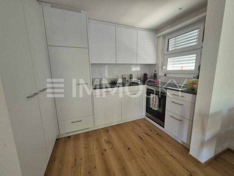 Moderne Küche - 2.5 Zimmer Wohnung in Berneck