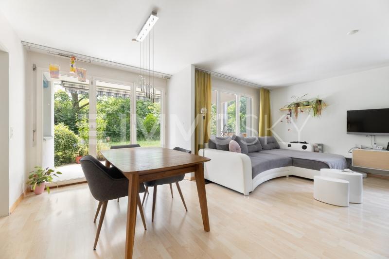 Essbereich mit viel Tageslicht - 4.5 Zimmer Gartenwohnung in Rheinfelden