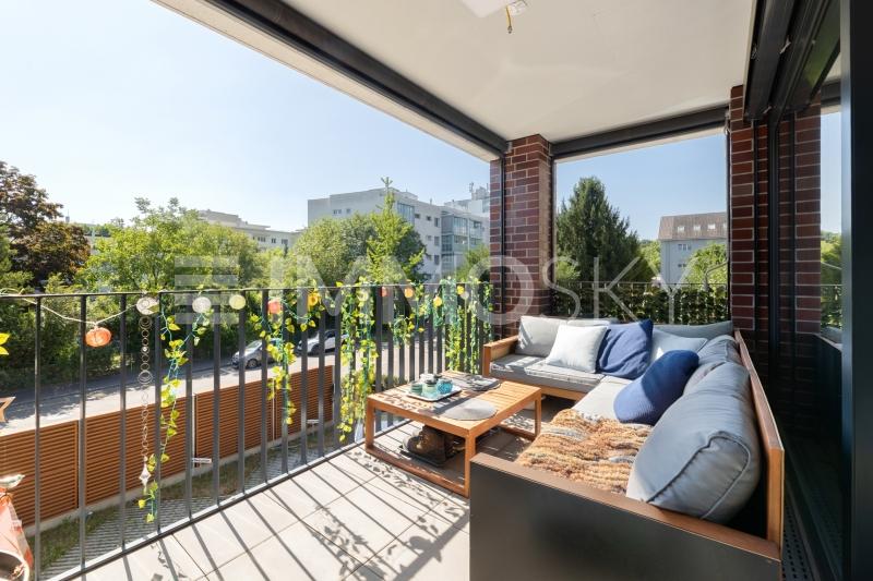 Gemütlicher gedeckter Balkon - 3.5 pièces Appartement a Binningen