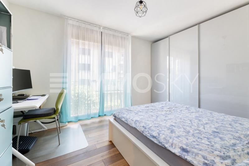 Zweites Zimmer - 3.5 pièces Appartement a Binningen