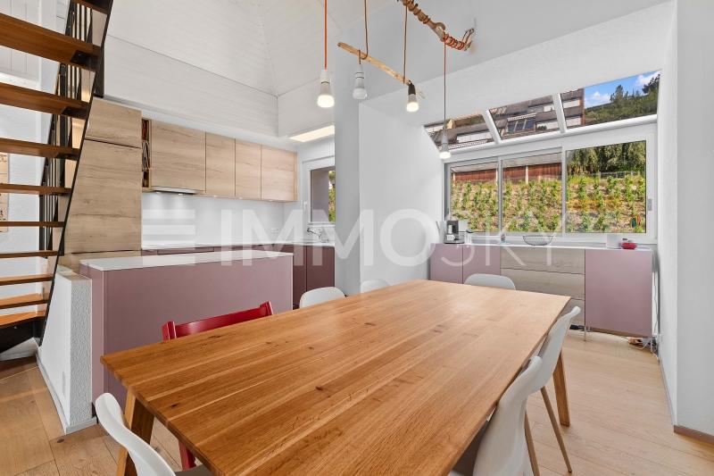 Cuisine ouverte pour de bons moments entre amis - 5.5 pièces Duplex a Sion