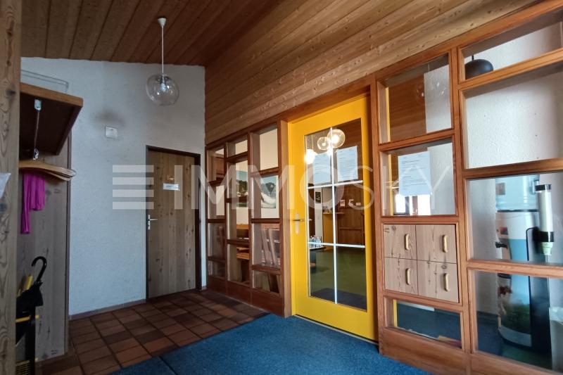 Eingangsbereich - 7 Zimmer Gewerbehaus in Löhningen