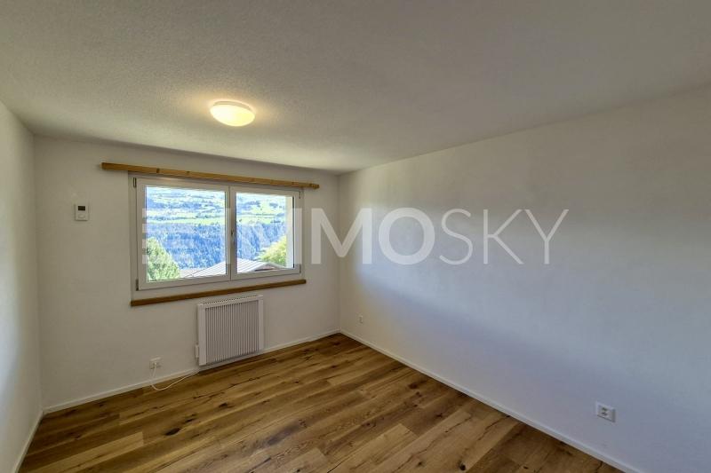 Helle Räume für tiefe Ruhe - 3.5 Zimmer Wohnung in Andiast