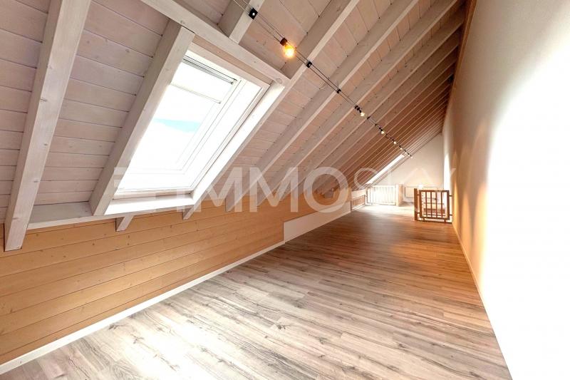 Viel Platz  - 3.5 pièces Appartement sous les toits a Thun