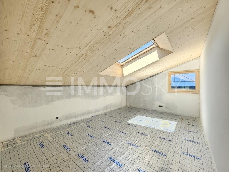 Lichtdurchflutetes Büro - 3.5 pièces Appartement sous les toits a Trimmis