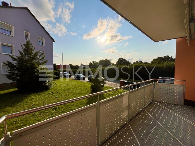 Geräumiger und Sonniger Balkon  - 