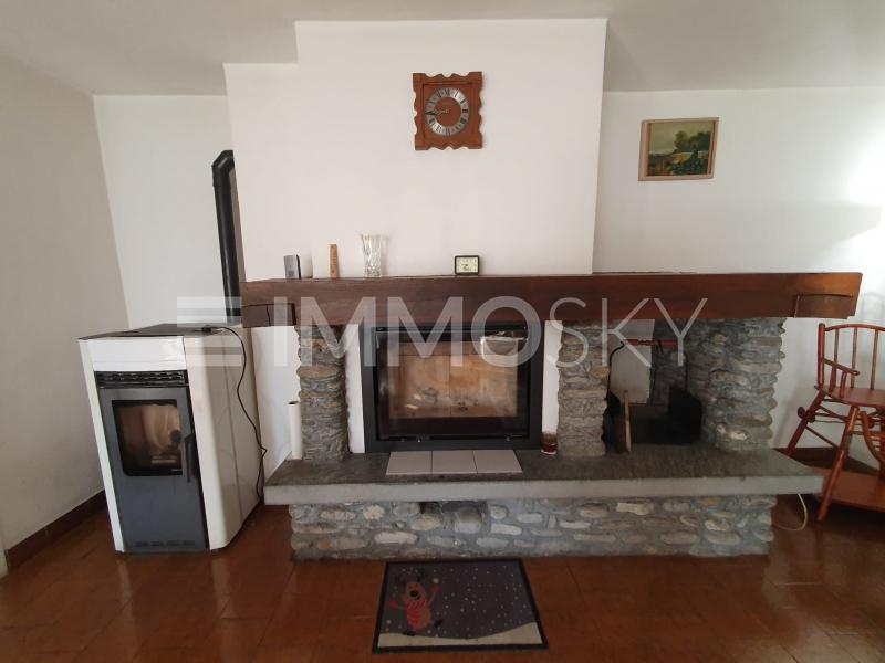 Camino + Stufa a Pellets  - 2.5 pièces Appartement a Dangio Torre