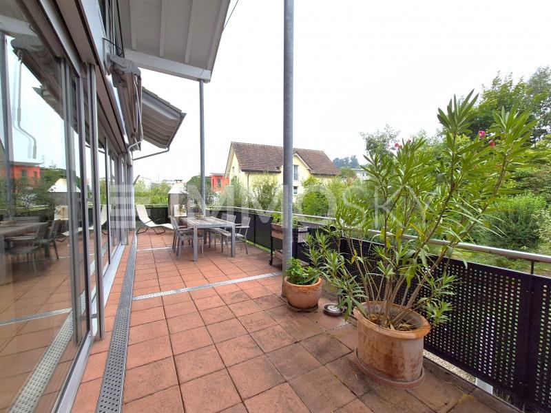 Sonnige Terrasse - 5.5 pièces Appartement a Gossau SG