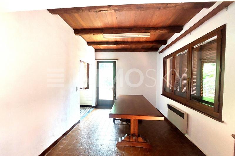 Confortevole zona pranzo - 7.5 pièces Maison a Lavertezzo