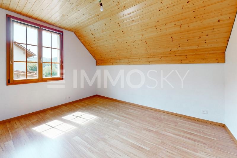 Chambre de plus de 12m2 - 5.5 Zimmer Haus in Palézieux