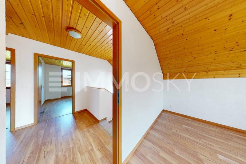 Etage avec 4 chambres spacieuses - 5.5 Zimmer Haus in Palézieux