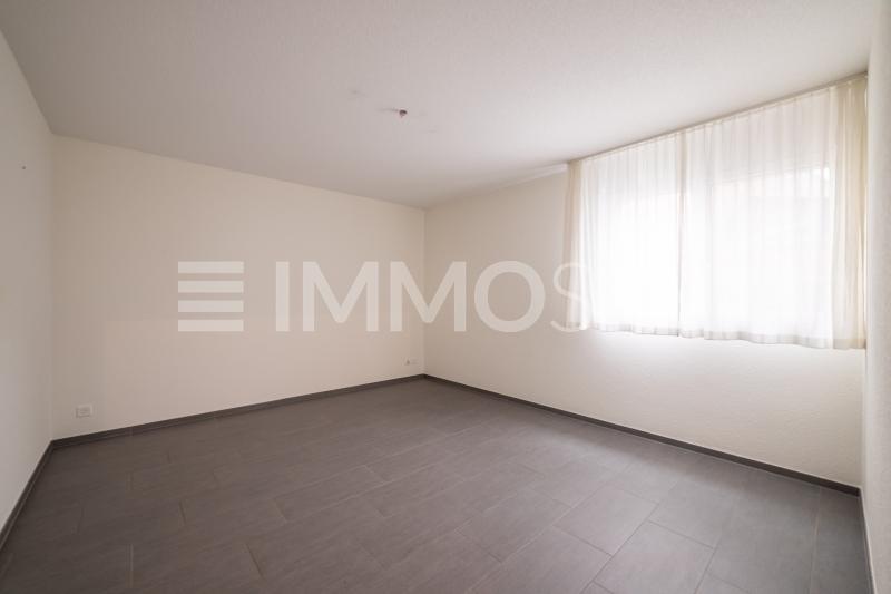 Helles Schlafzimmer - 4.5 pièces Appartement en rez-de-chaussée a Ried b. Kerzers