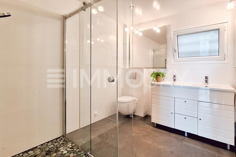 Salle de douche - 6.5 pièces Maison individuelle a Arzier