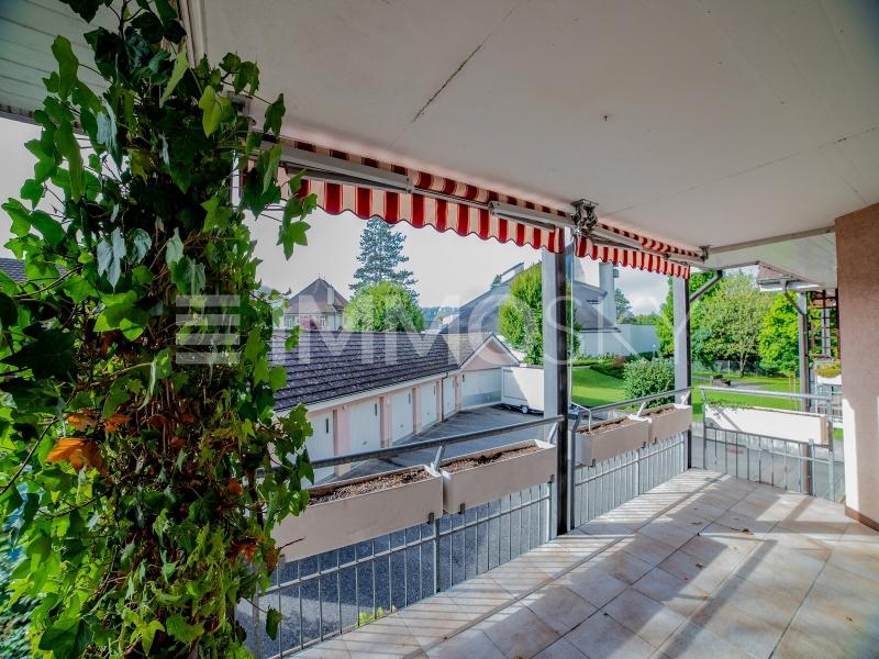 Herrliche Aussicht auf dem Balkon - 4.5 pièces Appartement a Zwingen