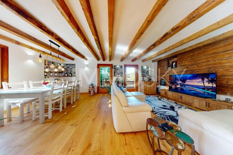 Séjour chaleureux - 4.5 rooms House in Flanthey