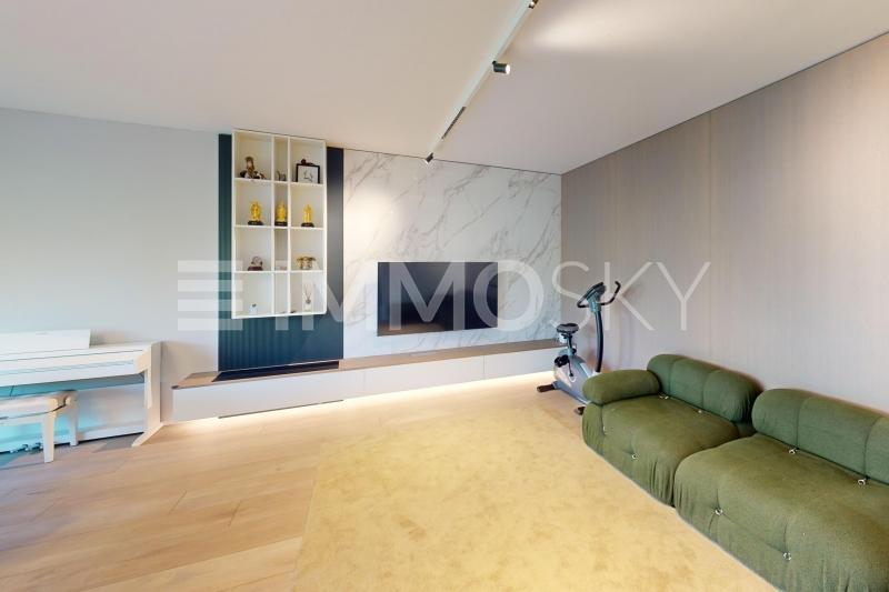 Zona giorno luminosa con camino accogliente  - 4.5 Zimmer Wohnung in Lugano