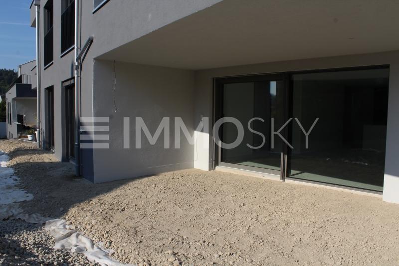 Überdacht und mit Privatsphäre - 3.5 Zimmer Wohnung in Glattfelden
