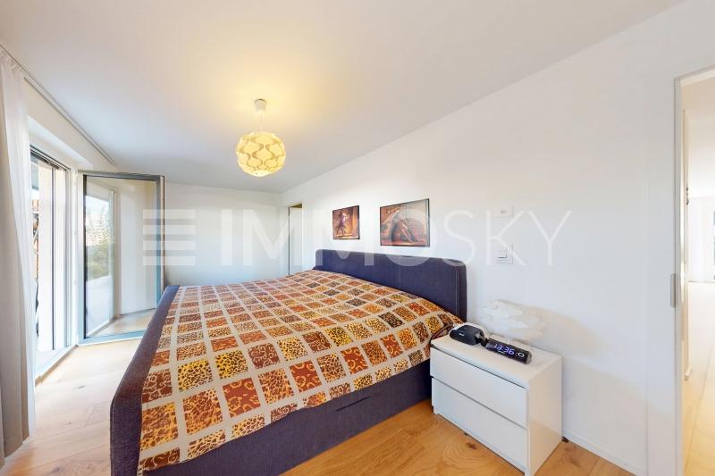 Chambre parentale avec salle de bains et accès terrasse privée - 3.5 Zimmer Gartenwohnung in Moudon