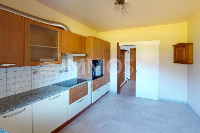 Ampia cucina abitabile - 3.5 pièces Appartement a Quartino