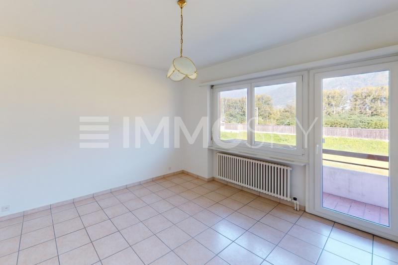 Camera da letto con accesso al balcone - 3.5 pièces Appartement a Quartino