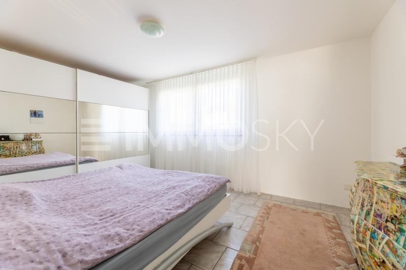 Grosses Elternschlafzimmer - 5.5 pièces Appartement en rez-de-chaussée a Amriswil