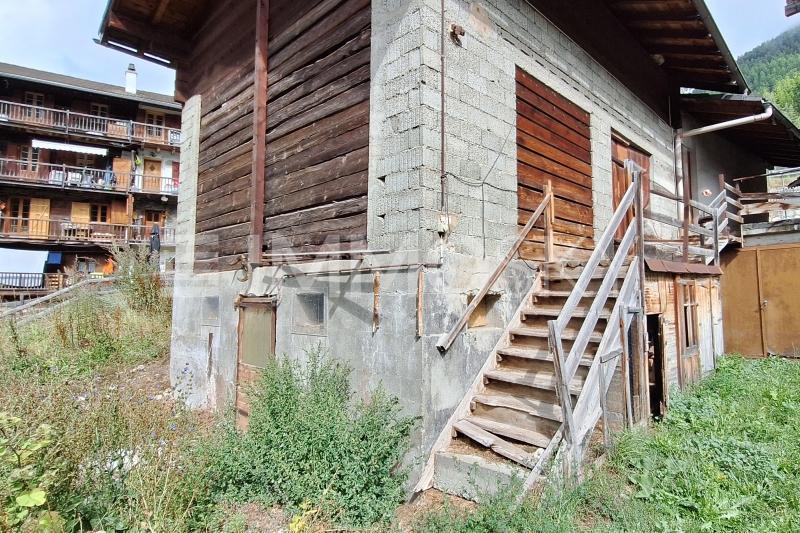 Grange à rénover à vendre - 2 pièces Maison individuelle a Evolène