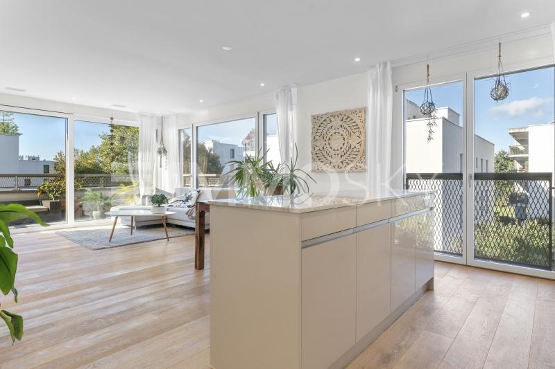 Hochwertige Wohnküche mit viel Licht  - 3.5 pièces Appartement a Oberengstringen