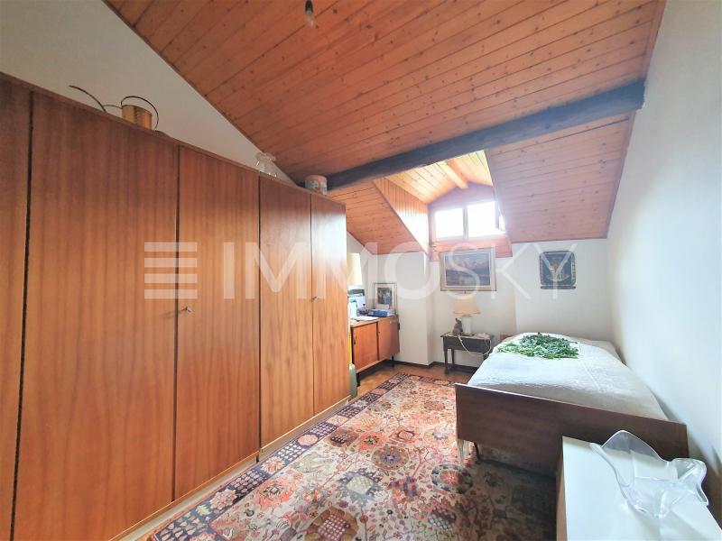 Spaziosa camera con grandi armadi - 3.5 pièces Appartement a Balerna