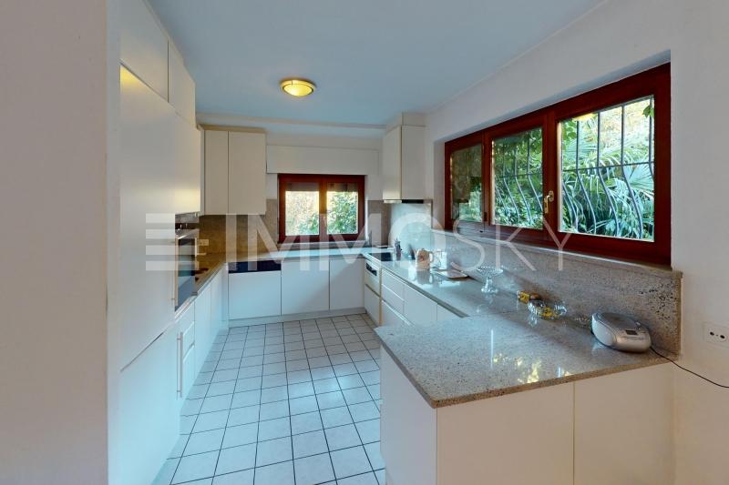 Villa-Luganese-Kitchen - 9 pièces Maison individuelle a Villa Luganese