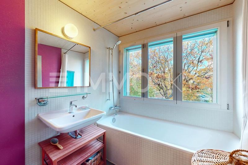 Salle de bains étage villa - 10.5 pièces Maison individuelle a Areuse