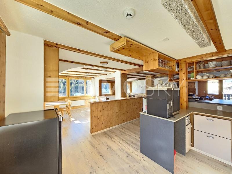 Kaffee frisch von der Bar - 13 pièces Immeuble commercial a Tinizong